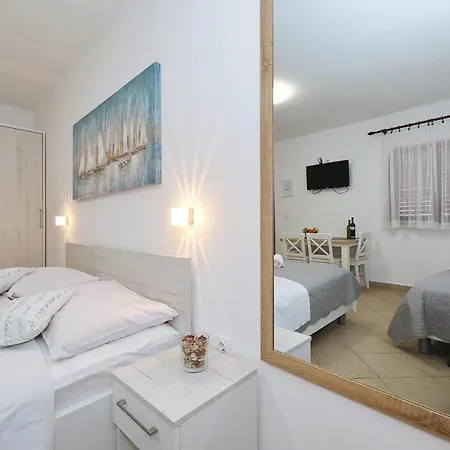 Apartmani Strpic Biograd Na Moru Exterior photo