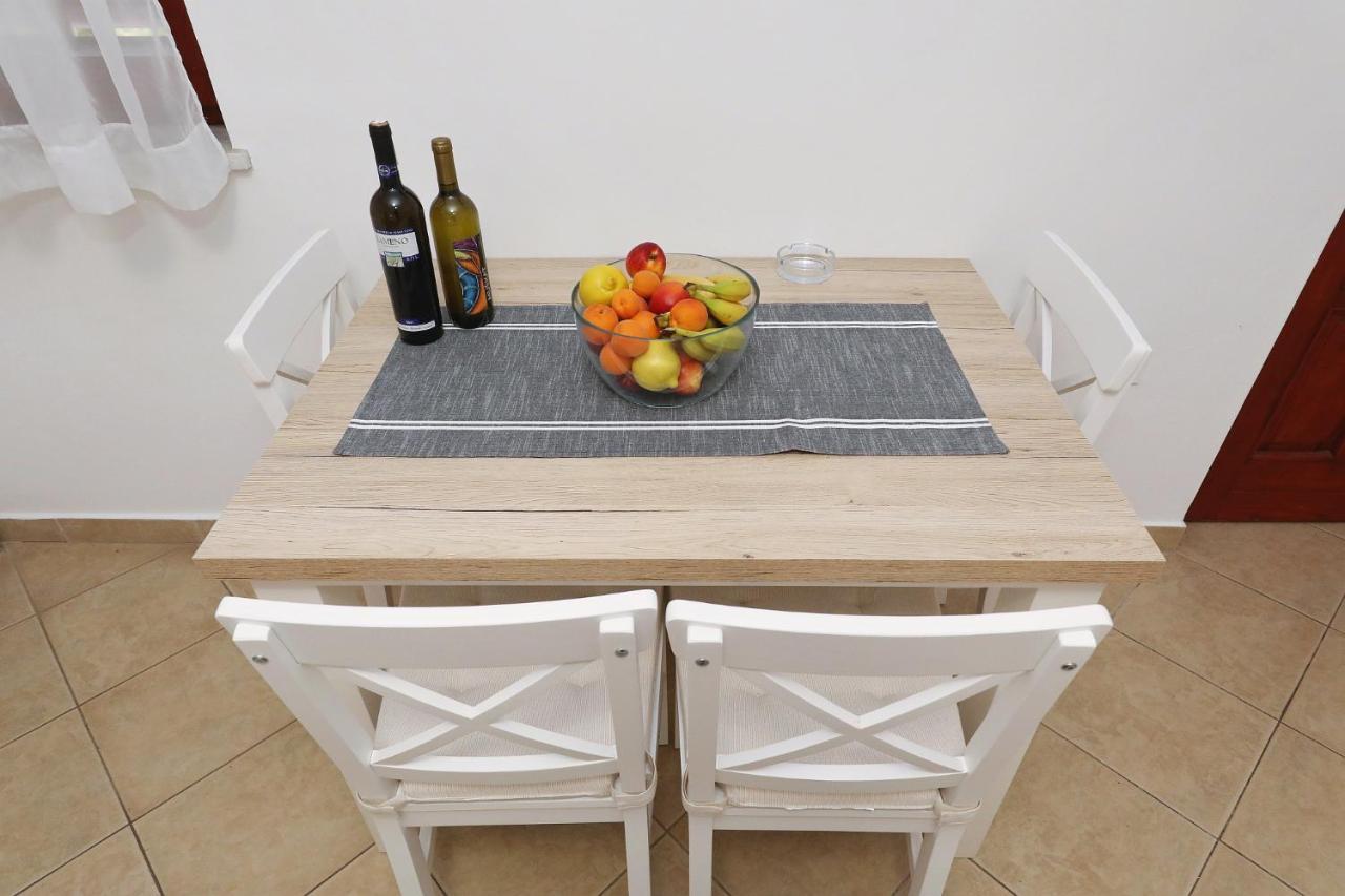 Strpic Apartment